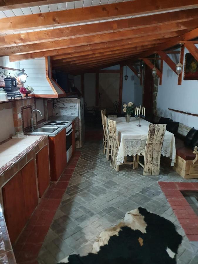 Kashtata S Paraklisa Borovo  Exteriér fotografie