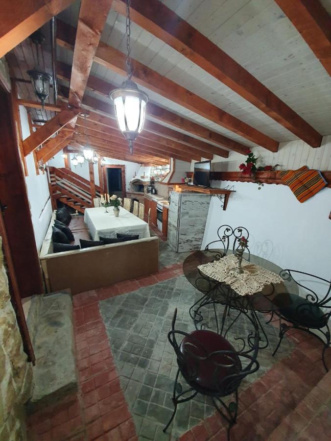Kashtata S Paraklisa Borovo  Exteriér fotografie